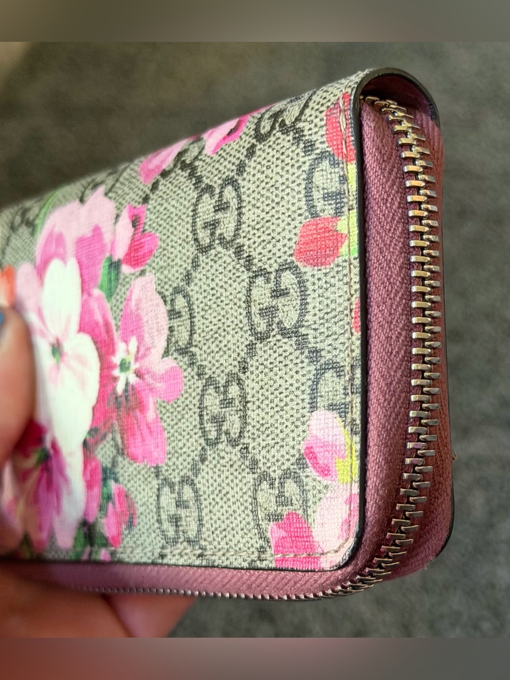 Gucci blooms zip around card case - Picture 3 of 15